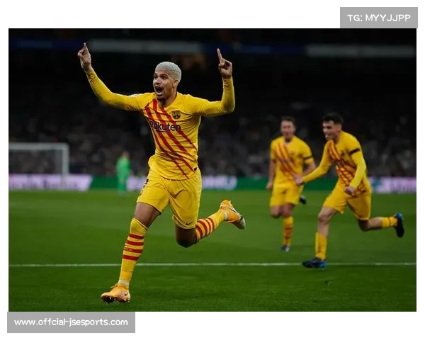 皇马巴萨连续四年西超杯决赛相遇，国家德比延烧至杯赛