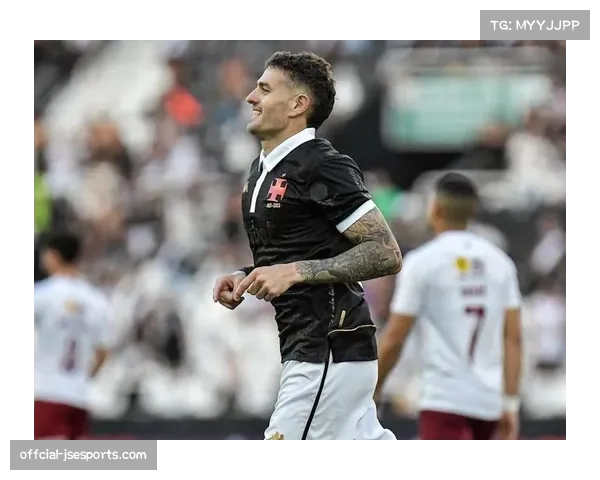 伤病归来:特写阿拉维斯前锋洛佩斯替补上场后错失单刀瞬间 伤病归来:特写阿拉维斯前锋洛佩斯替补上场后错失单刀瞬间